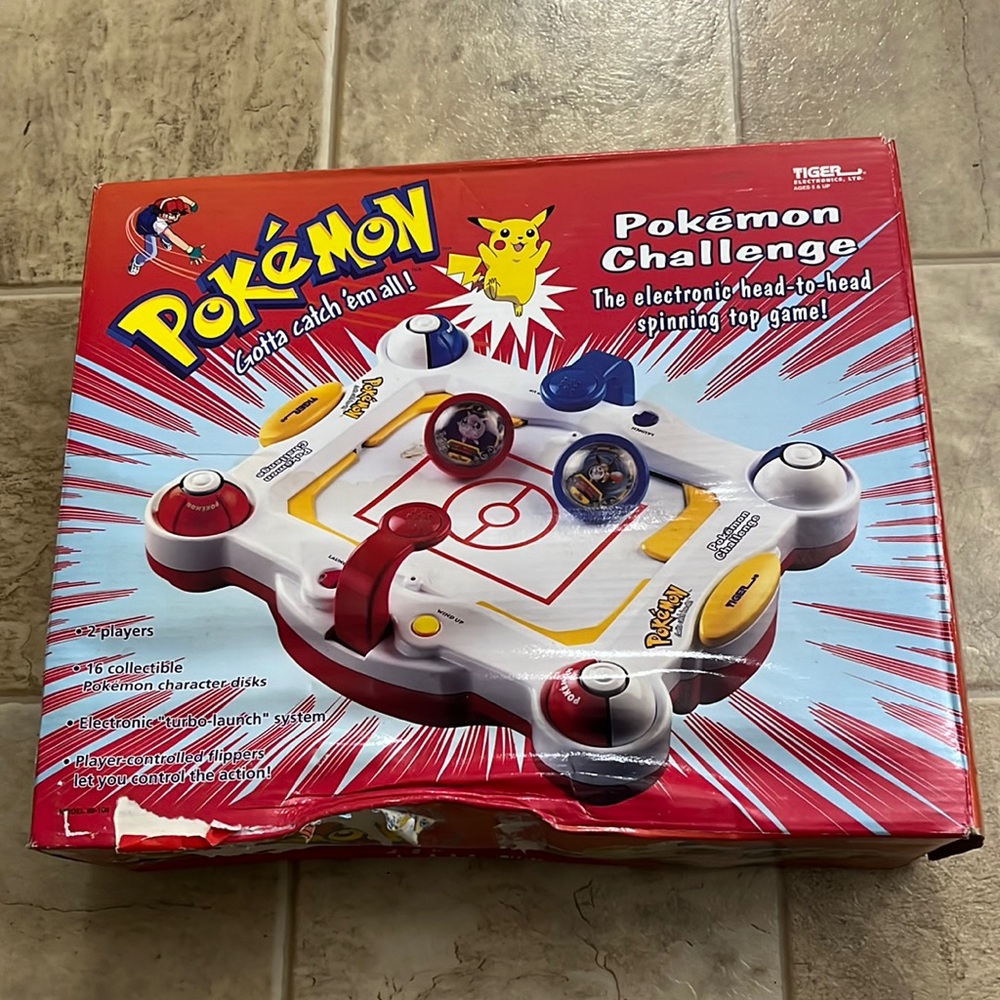 Pokémon Challenge Tiger Electronics board game 1999